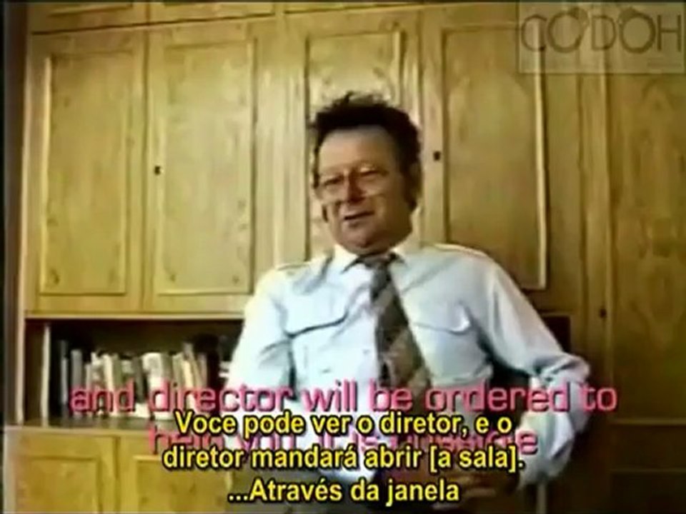 David Cole Desvenda o Holocausto em Auschwitz - 5-6