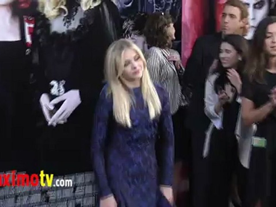 Chloë Grace Moretz "Dark Shadows" Los Angeles P...