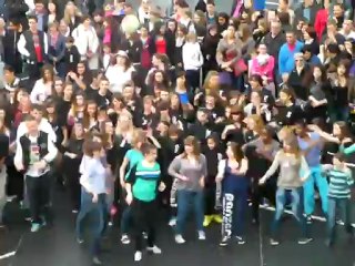 Le flashmob de Moulins - 8 mai 2012