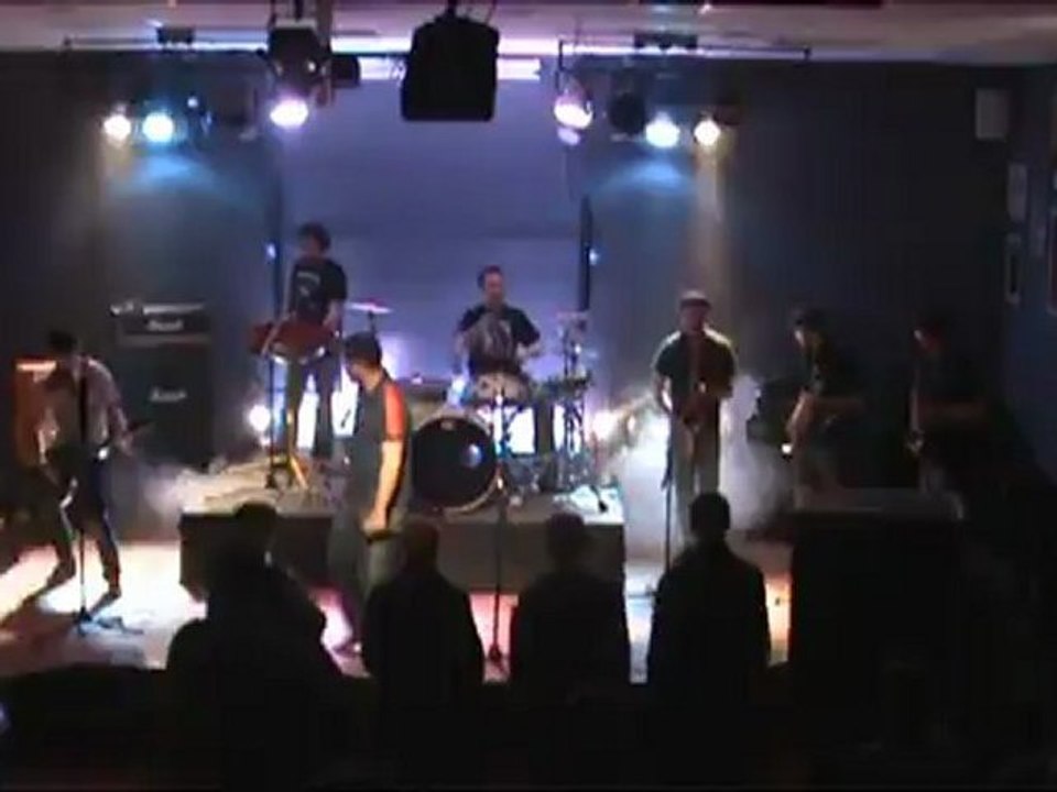 5 - march of the elephant a sedan au quai 23 le 4 mai 2012