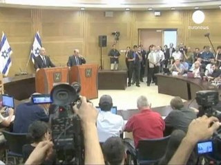 Netanyahu surprises Israel with unity government