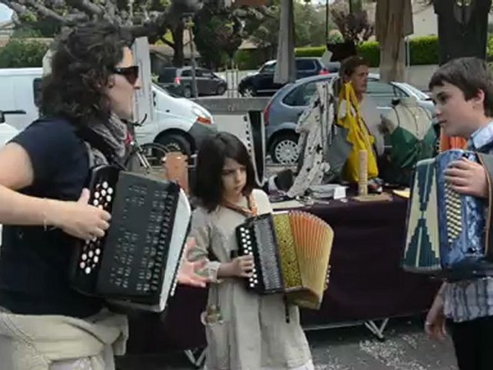Braderie des potiers et Marché de printemps aux Caves de l'Uzege Saint Quentin la Poterie