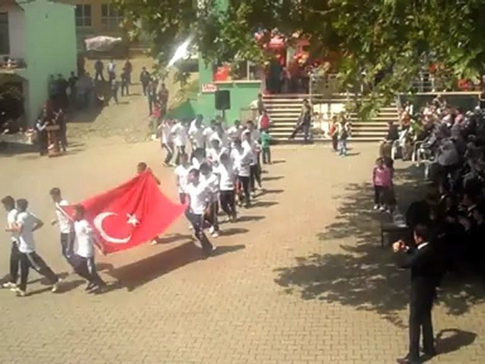 6-BAYRAK GEÇİŞ-2011