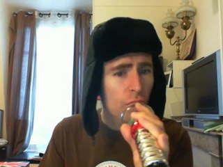 Wiwi égratigne "des problèmes de bonnes femmes" de Colette Renard