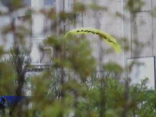 Download Video: Greenpeace activist flies into French nuclear plant