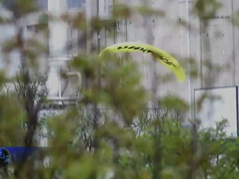 Greenpeace activist flies into French nuclear plant