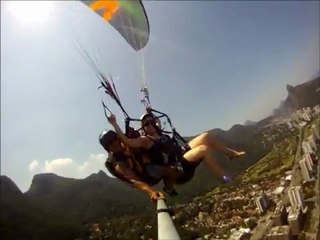 Paragliding in Rio, em protuguês:  Parapente no RJ.