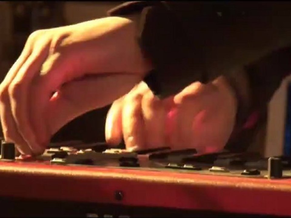 Boz2Prince (SAXO & PIANO) Live