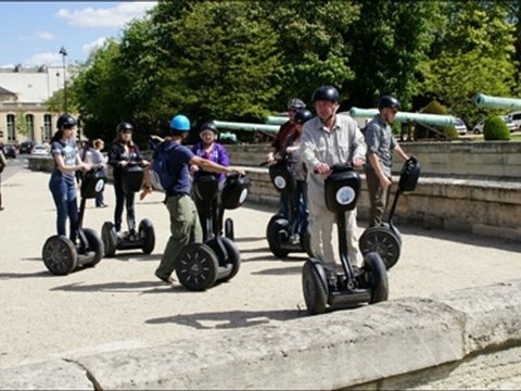 Balade centre ville de Paris le 1er Mai 2012.