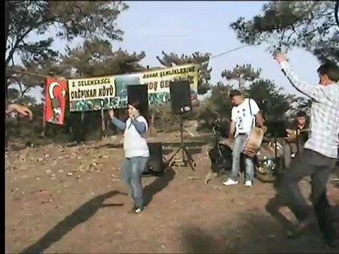 Dağpınar Köyü 2 Gele Bah Şen 32 (Dağpınarlı gençler oynuyor.)