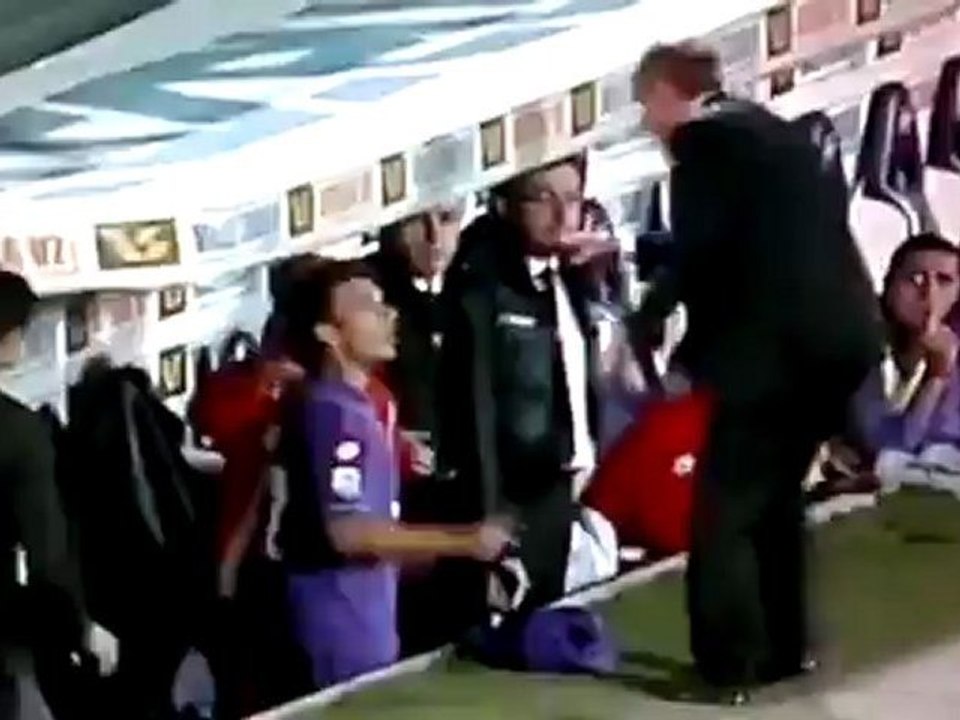 Dövmek için oyundan almış