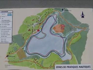 Lac d'Aydat. En Auvergne au bord de l'eau.