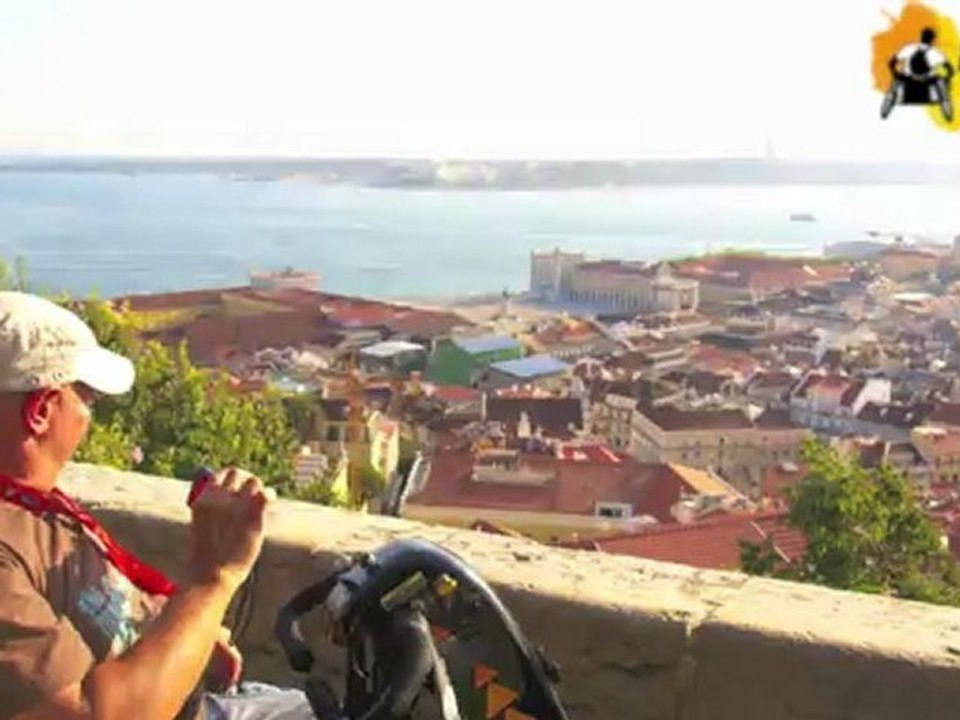 Lisboa con silla de ruedas por Castelo, Alfama y Sé