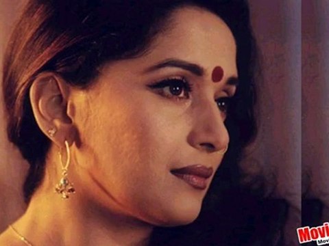 Madhuri Dixit Will Speak Vulgar Language in 'Gulab Gang'