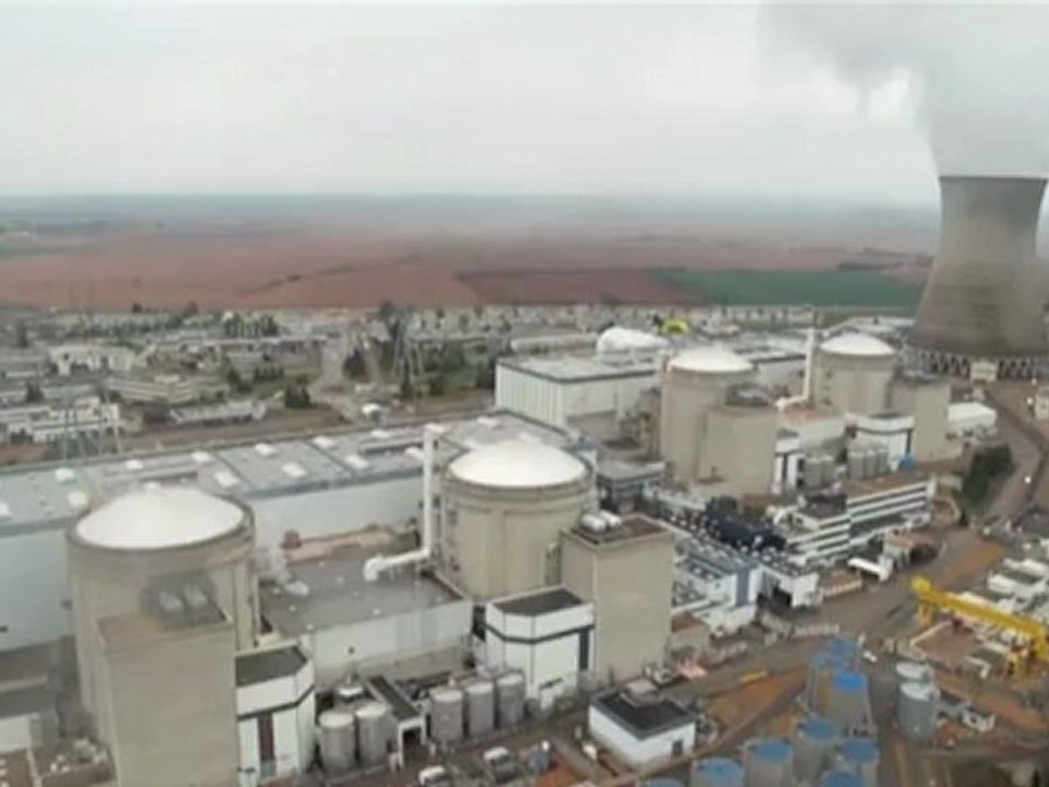 Greenpeace entra en dos centrales nucleares francesas para denunciar fallos en su seguridad