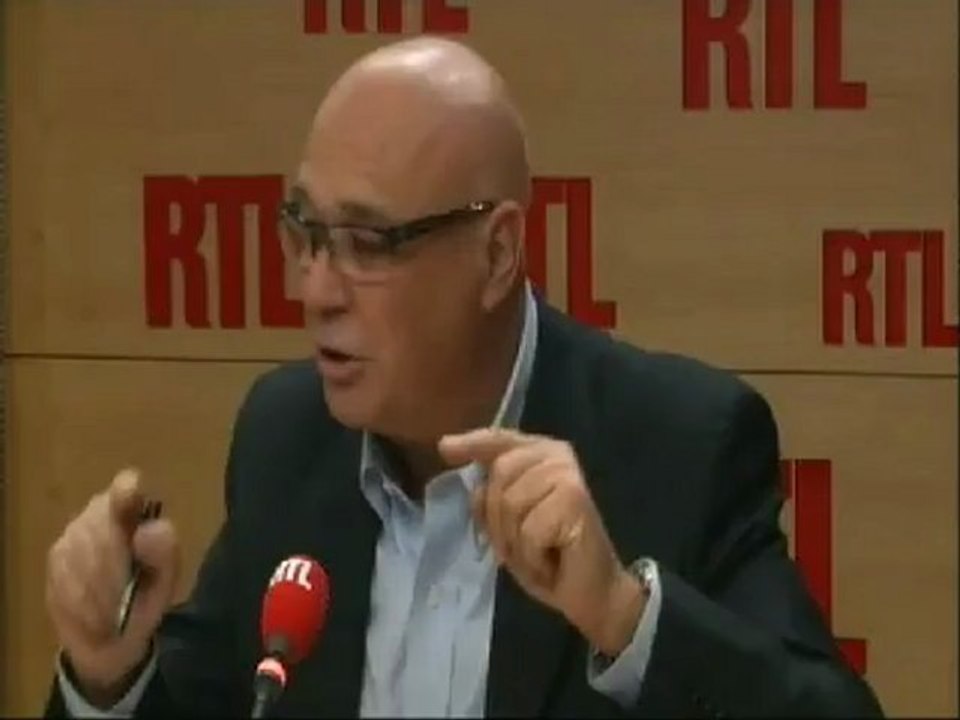 Bataille de chiffres lors du débat télévisé entre Hollande et Sarkozy : le décryptage de Christian Menanteau, du Service Economie de RTL, jeudi dans "RTL Midi"