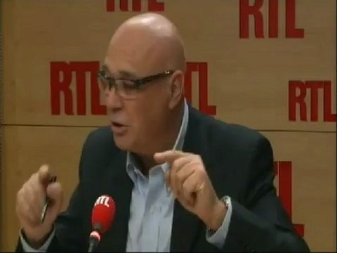 Bataille de chiffres lors du débat télévisé entre Hollande et Sarkozy : le décryptage de Christian Menanteau, du Service Economie de RTL, jeudi dans RTL Midi