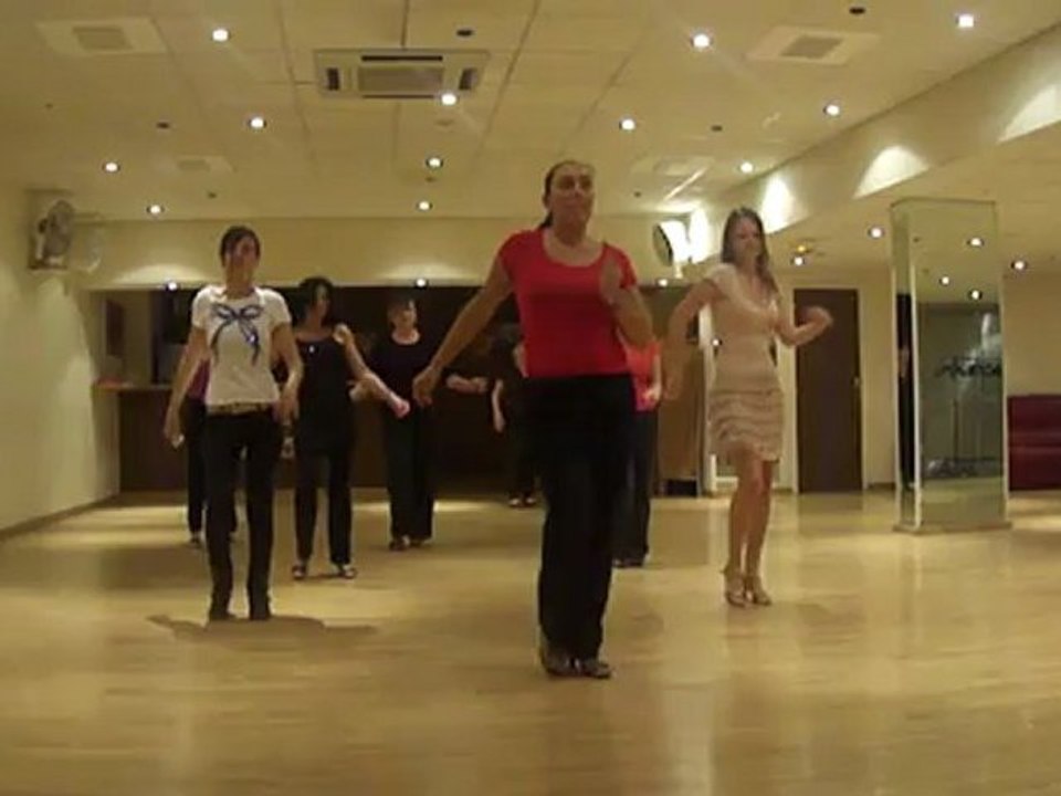 Cuban Salsa Lady Style