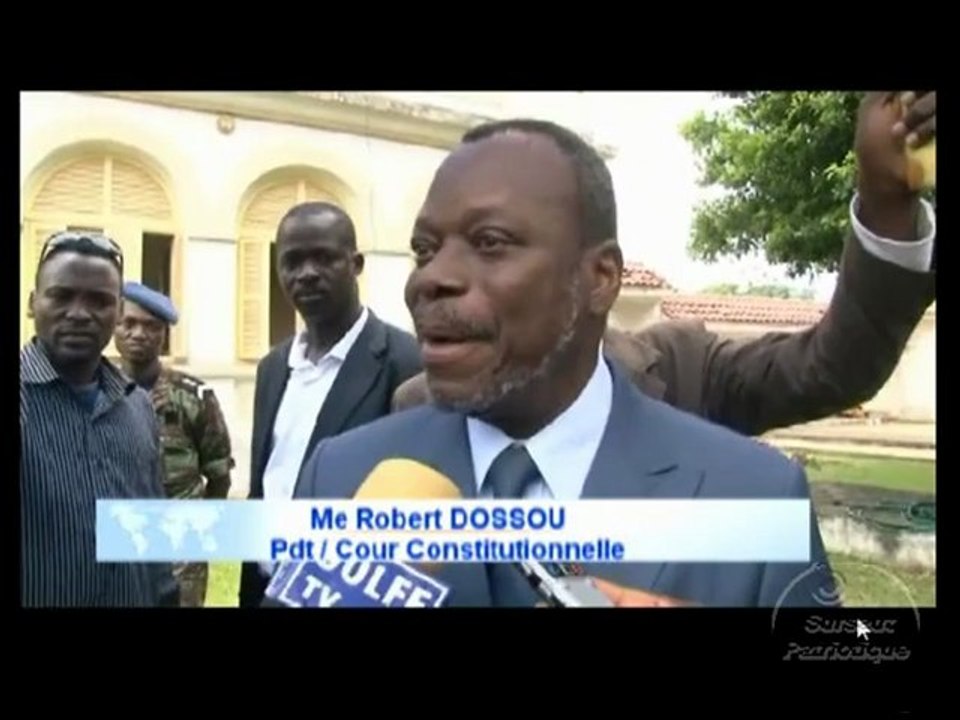 Déclarations de Maître Robert DOSSOU au sujet de la révision de la constitution avant 2006 et en 2012