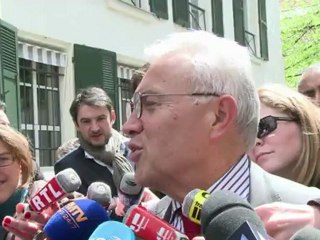 Hollande prêt à prolonger jusqu'à six mois l'état d'urgence