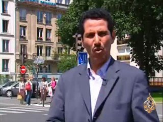 أصداء عن ماقاله الرئيس الفرنسي عن البرقع