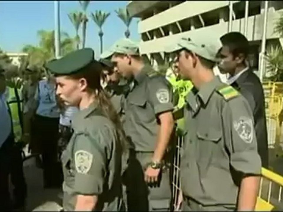 Clashes between Jews and Arabs in Acre-13 Oct 08