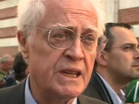 Lionel Jospin à l'issue du meeting de Toulouse