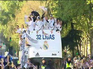 El Real Madrid festeja con su "diosa" el título de Liga