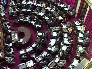 Deputados argentinos aprovam estatização da YPF