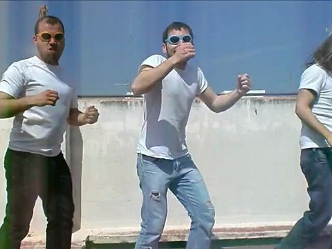 Antonomasia - No hace falta que intentes cambiar