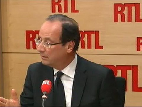 François Hollande, candidat PS, vendredi sur RTL : Jamais je n'ai posé pour des photos où l'on me voit faire des courses dans l'épicerie du coin