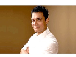Aamir Khan Not Interested In Politics - Bollywood News