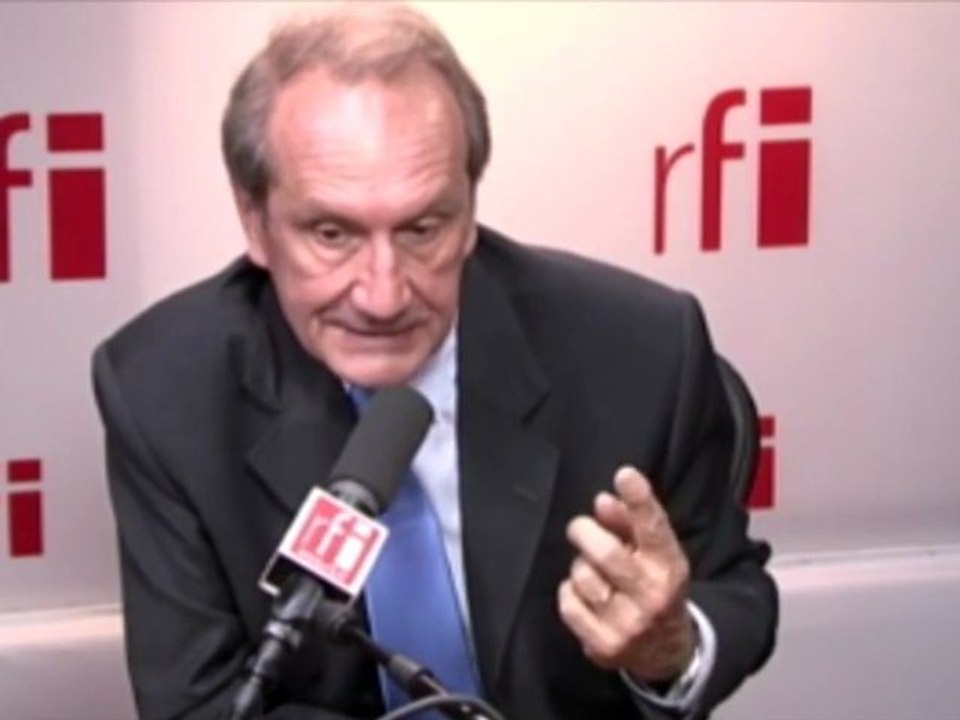 Le lapsus de Longuet : "Pour nous, au Front national..."