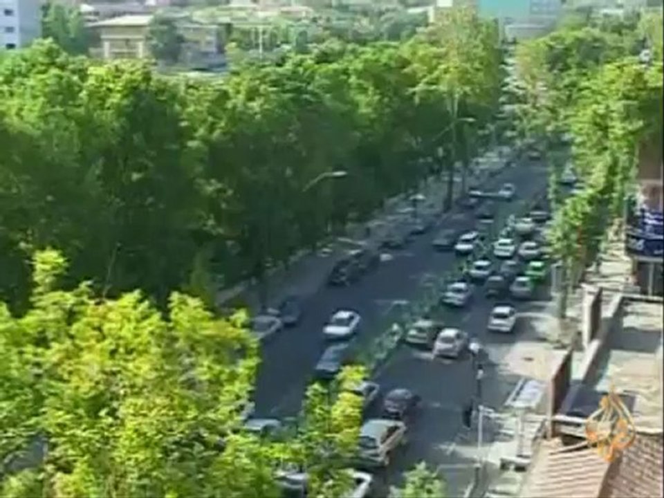 موسوي .. حكومة أحمدي نجاد الجديدة غير شرعية