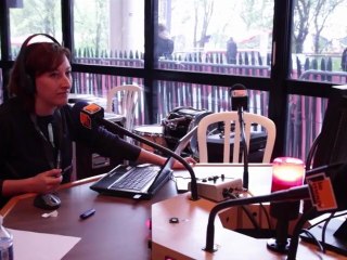 Filmer La Radio - Bulle du Mouv' @ Printemps de Bourges 2012