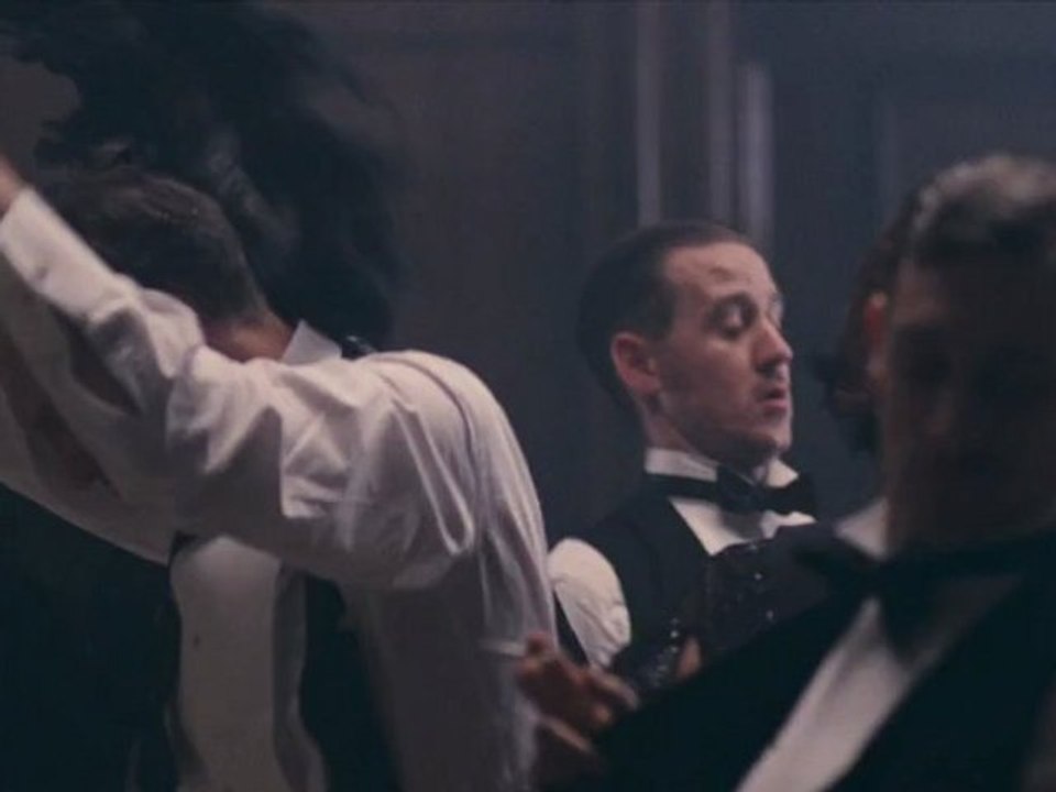 W.E ( WALLIS & EDOUARD) de Madonna - Extrait 1