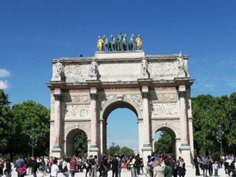 Paris le louvre | Berber Expeditions & Kasbah Lodges in France