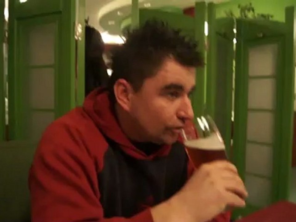 Kaczmar z GW opowiada kawał _) u lekarza [wiocha kwejk.pl ](1080p_H.264-AAC)