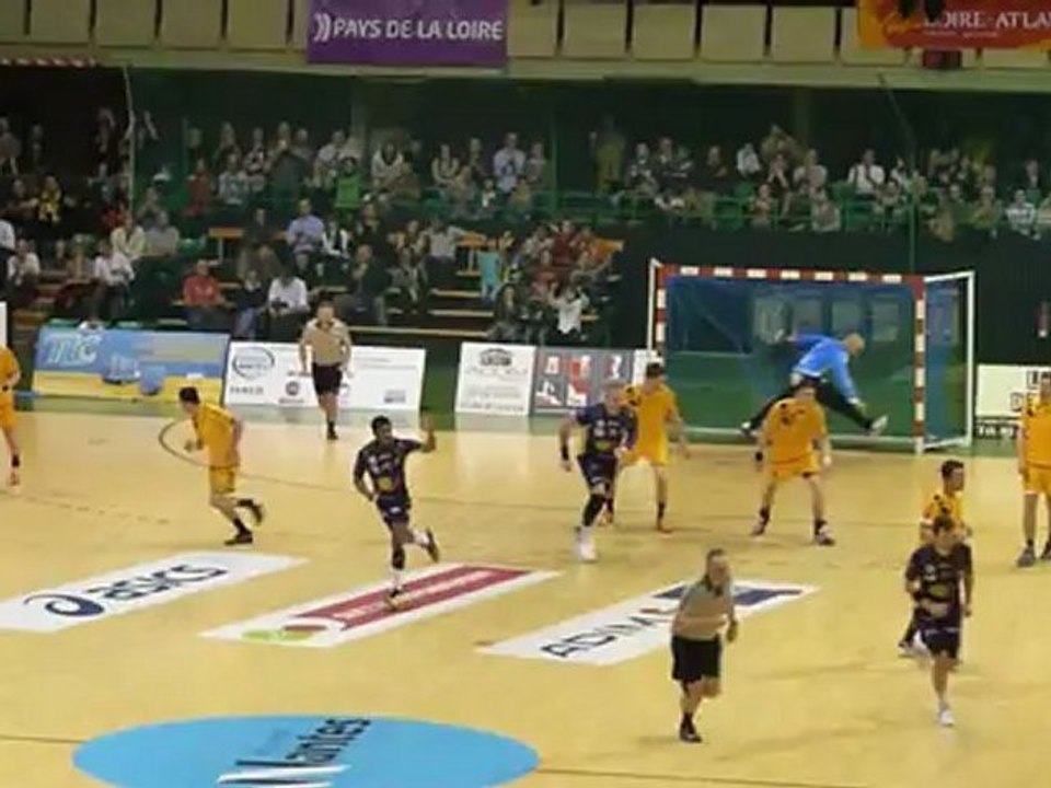 HBC Nantes - Chambery - But de O'brian Nyateu