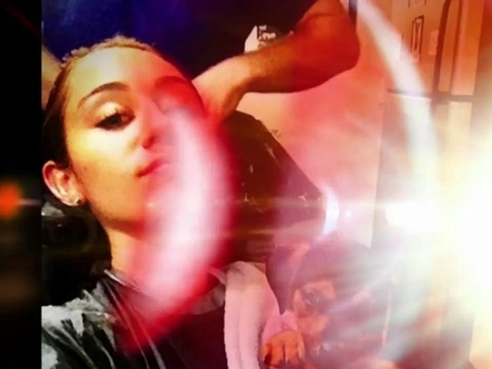 Schaut euch Miley's neues Hündchen an