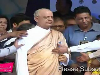 Amithabh Bachchann & Dilip Kumar At Dada Saheb Falke Awards.mp4