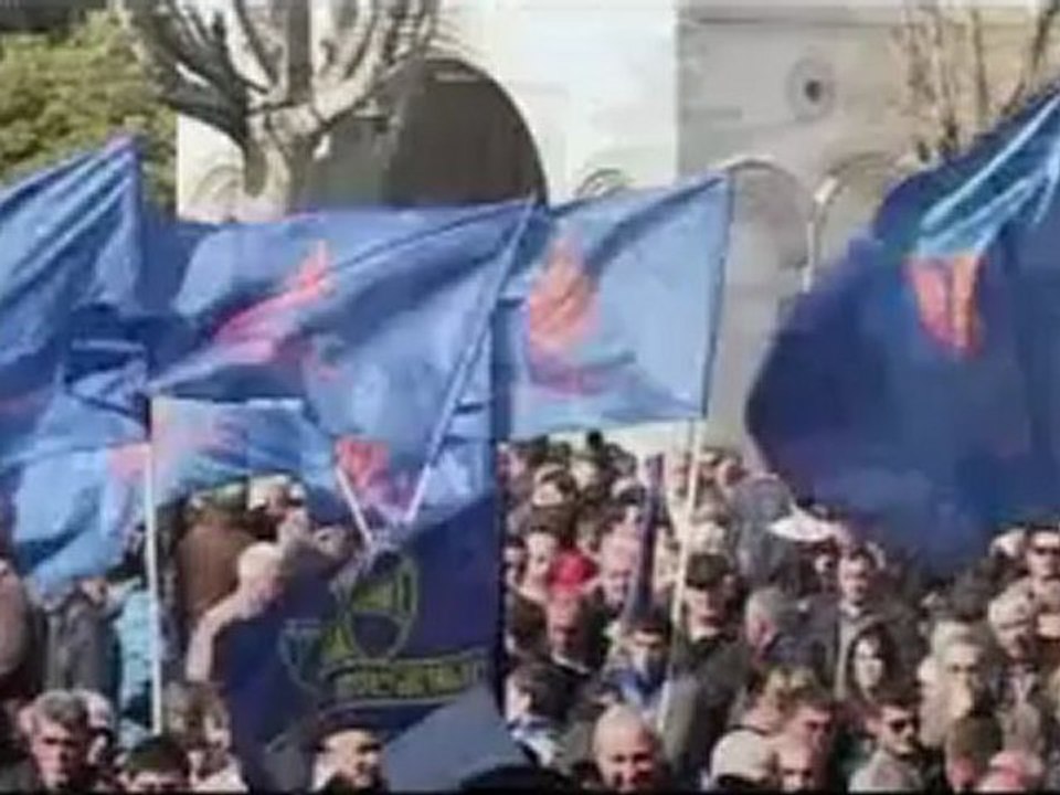 Protests continue in Georgian capital - 14 April 09