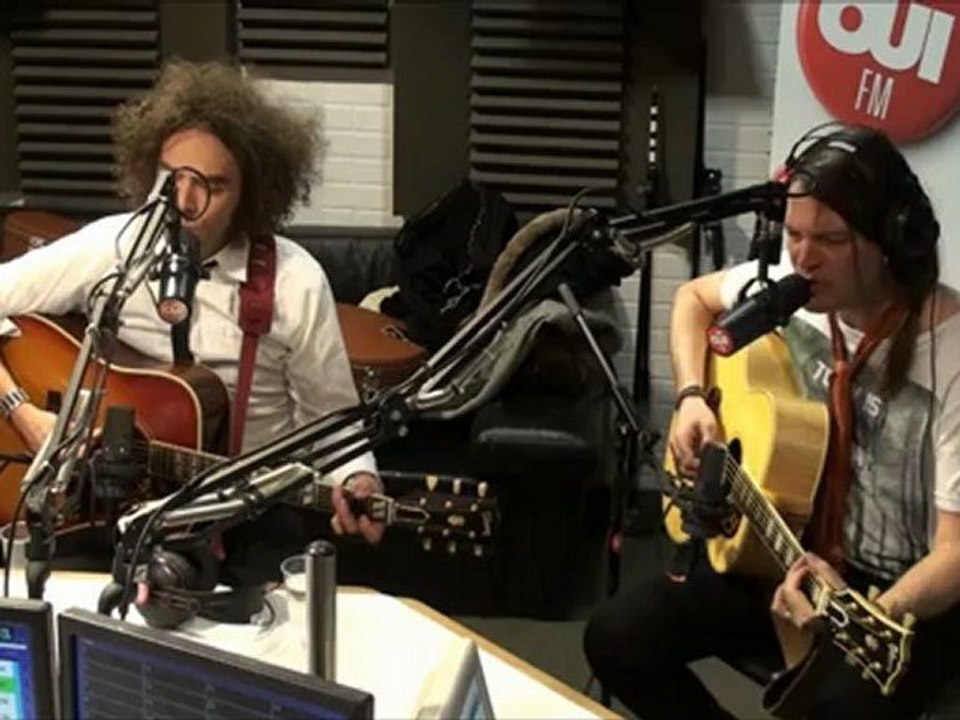 The Dandy Warhols - Well They're Gone - Session Acoustique OÜI FM
