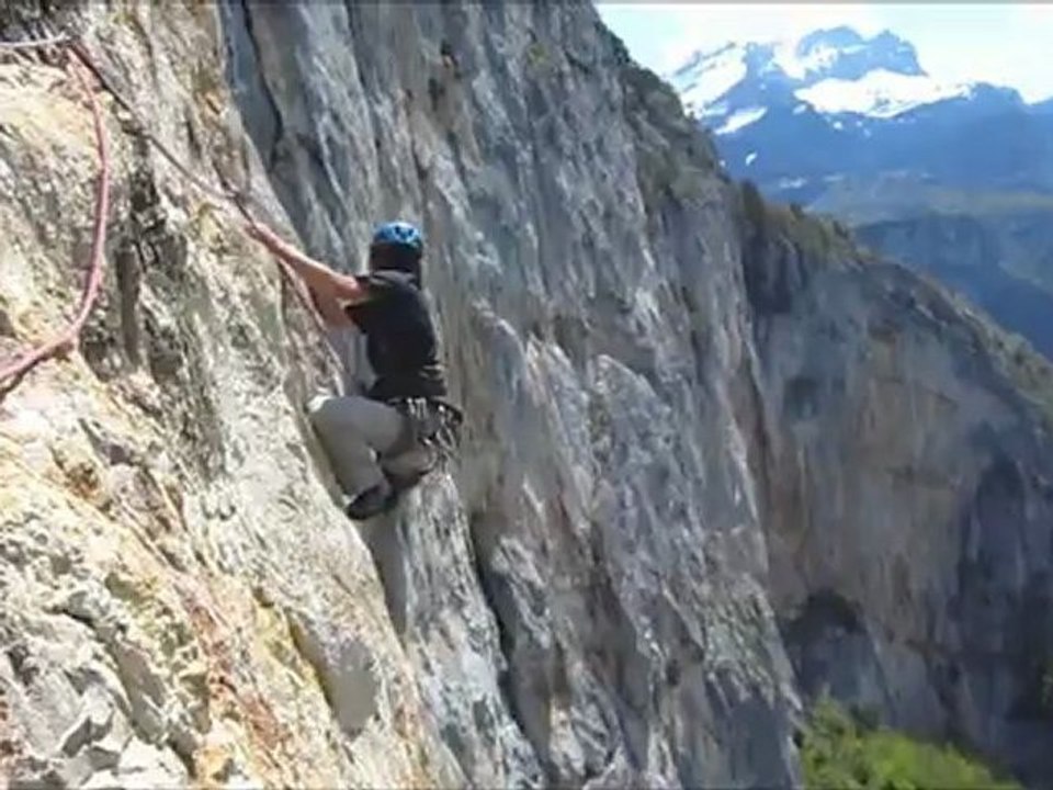 Grimpe à la Maladière - "Qui s'y frotte s'y pique"