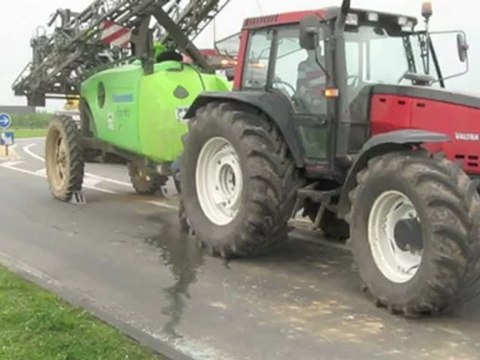 Accident au rond-point entre Rumilly et Masnières
