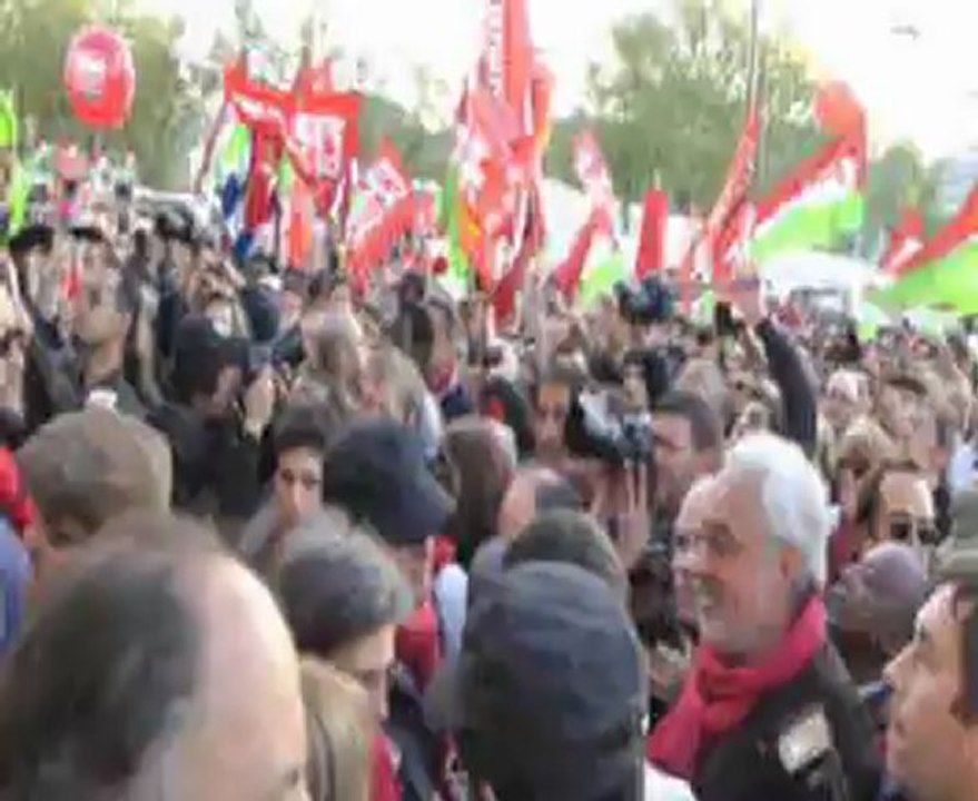 le premier mai du vrai travail, le premier mai de leur démocratie