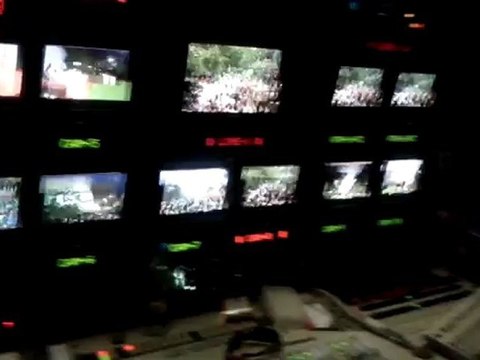 Ο Βενιζέλος αποχωρεί από το Σύνταγμα