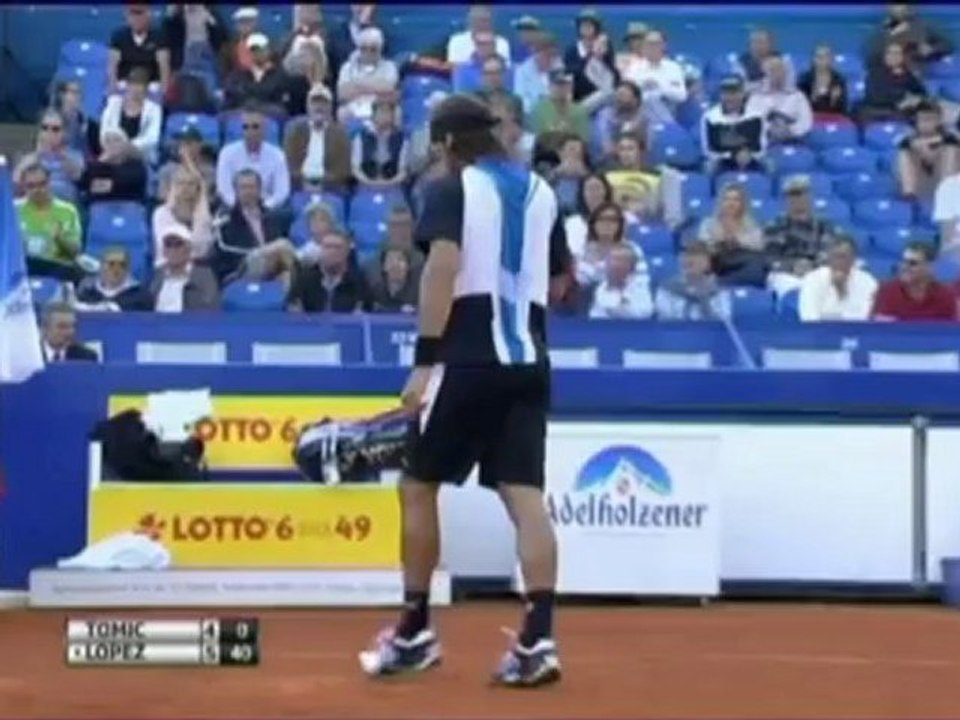 Lopez batte Tomic, Monaco quarti