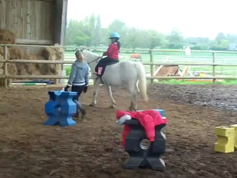 Séance de poney du 05 mai 2012