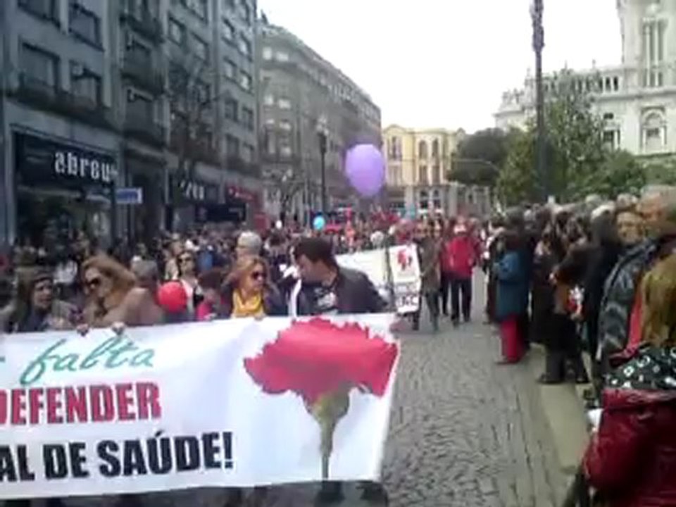 25 de Avril 2 Porto Guy